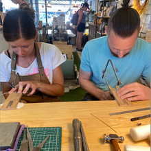 Charger l&#39;image dans la galerie, Atelier en duo (2H30 à 3h00) - Créer vos alliances de mariage