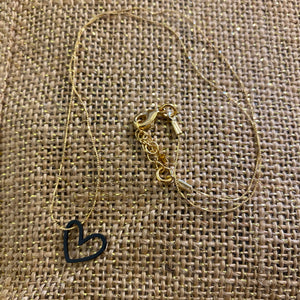 Collier A coeur en veux-tu - Sur un fil (martelé, lisse ou noir)