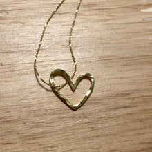 Charger l&#39;image dans la galerie, Collier A coeur en veux-tu - Sur un fil (martelé, lisse ou noir)